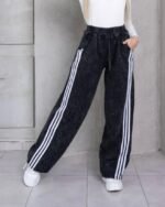 Pantalon palazo con linias color negro - Imagen 4