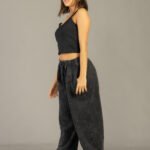 Pantalon palazo prosesado lizo color negro