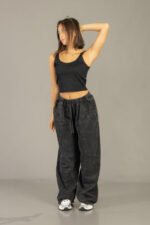Pantalon palazo prosesado lizo color negro - Imagen 14