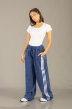 Pantalon palazo procesado con linia en color azul - Imagen 15