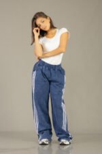 Pantalon palazo procesado con linia en color azul - Imagen 13